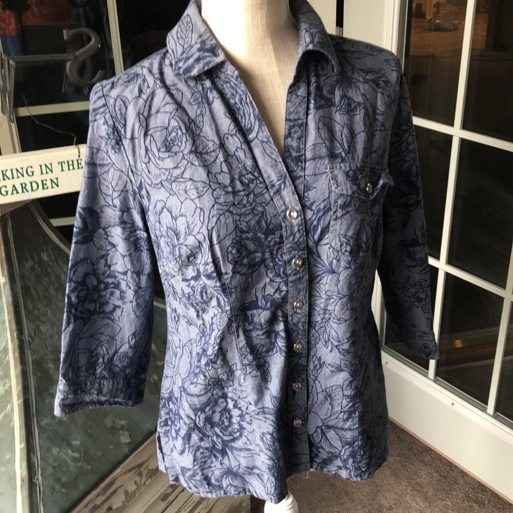 Karen Scott Button‎ Top Size S